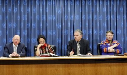 Carsten Smith (left), former Chief Justice of the Supreme Court of Norway, addresses a press conference on the opening of the 8th Session of the United Nations Permanent Forum on Indigenous Issues
